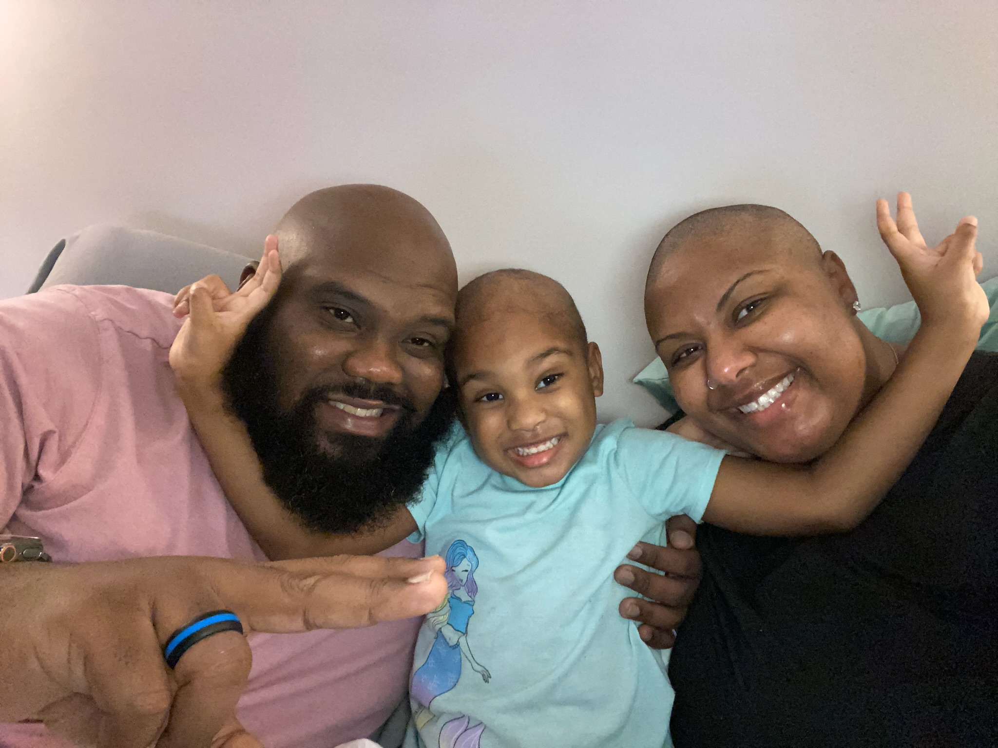 A child with her parents